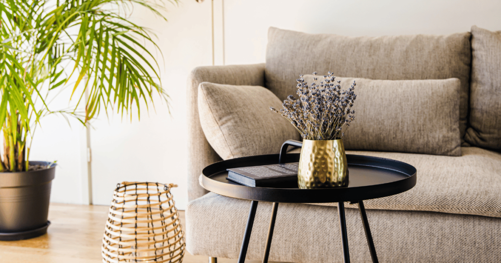 dding the perfect accent piece to your couch can be daunting, but it doesn't have to